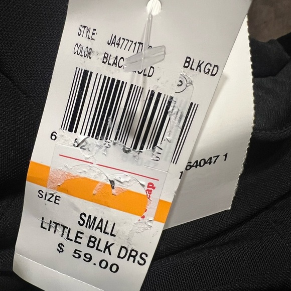 Little Black Dress - Picture 3 of 4